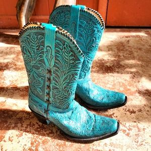 Nuevo Ranch Cowboy Boots